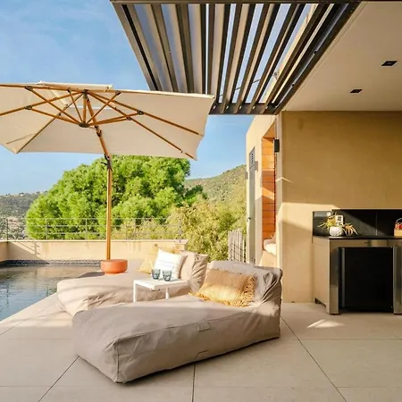 Grand Large Saint-clair Piscine Chauffee Garage Propriete Fermee Le Lavandou